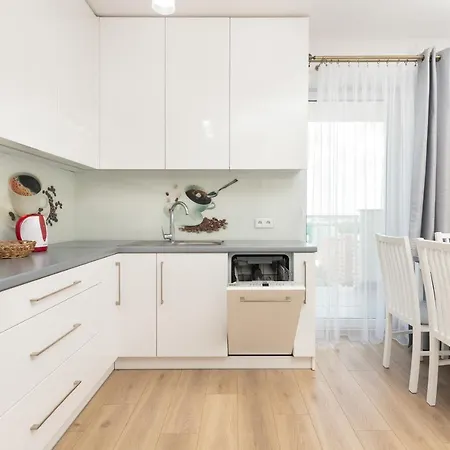 Przymorze Cztery Oceany By Renters Appartamento